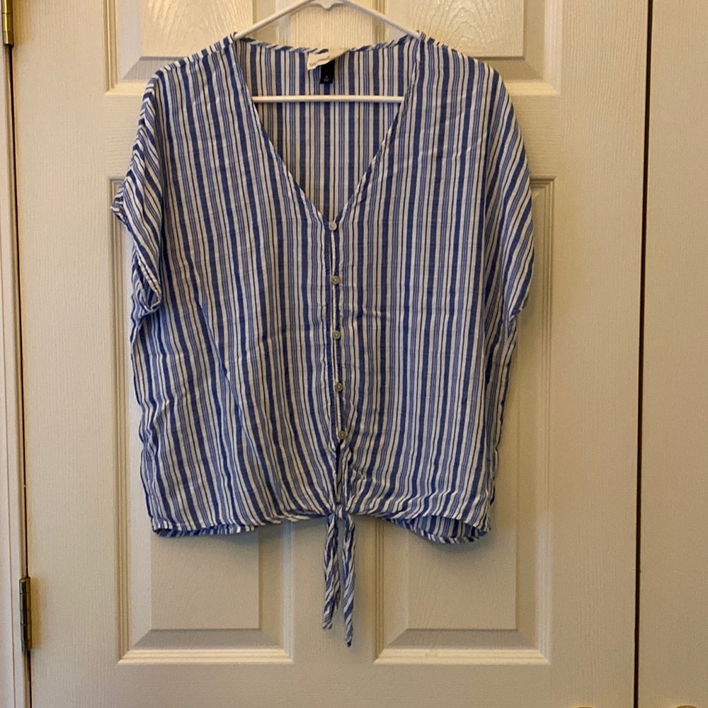 Universal thread ladies top